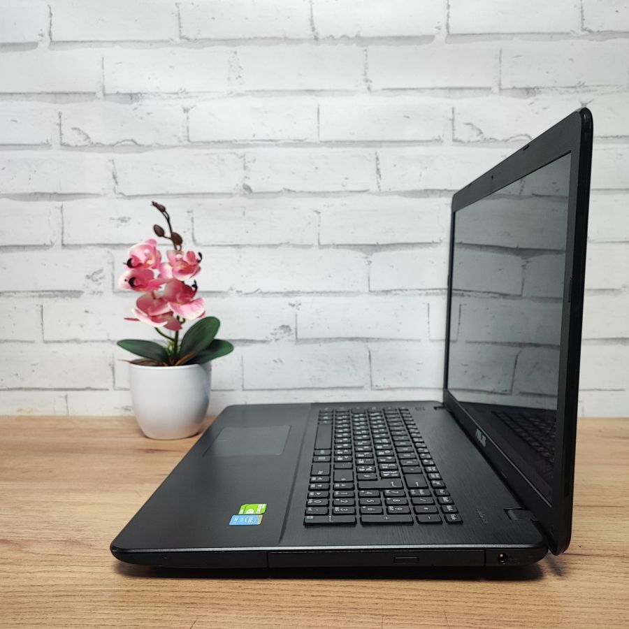 Ноутбук Б/В ASUS F751L, Intel Core i5-5200U, DDR3 8 GB, SSD 256GB, NVIDIA GeForce 840M 2Gb, 17.3"