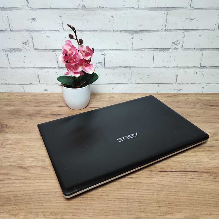 Ноутбук Б/В ASUS N56D, AMD A8-4500M, DDR3 8 GB, SSD 128GB, AMD Radeon HD 7640G, 15.6" Full HD