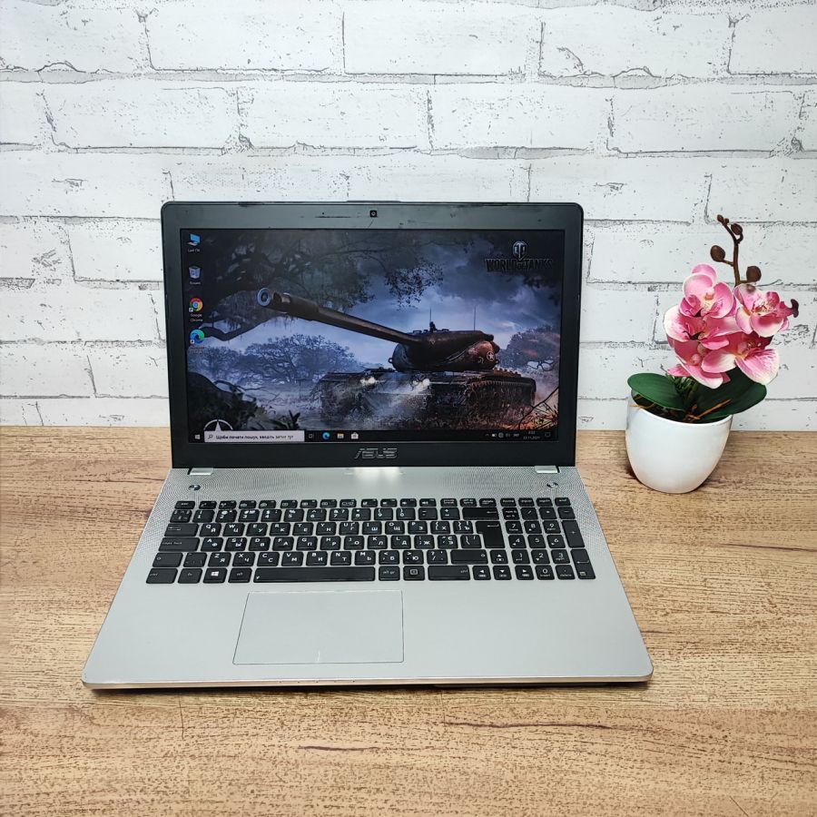 Ноутбук Б/В ASUS N56D, AMD A8-4500M, DDR3 8 GB, SSD 128GB, AMD Radeon HD 7640G, 15.6" Full HD