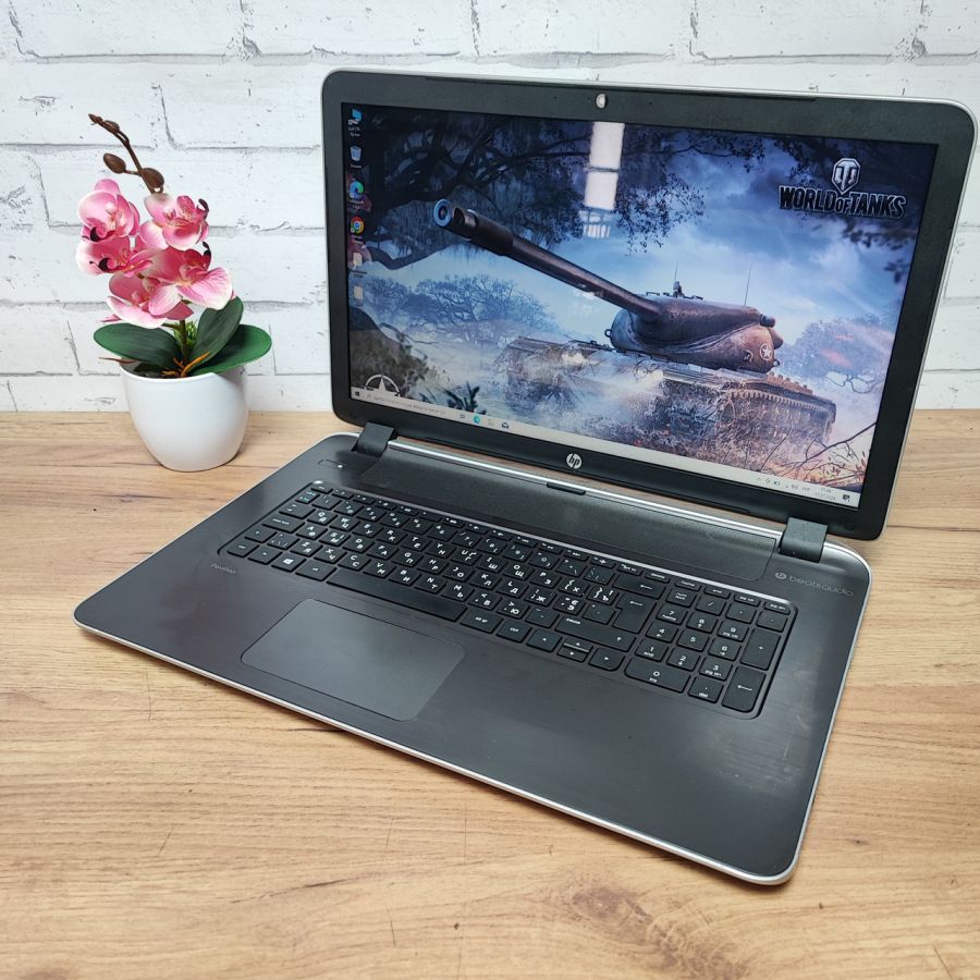 Ноутбук Б/В HP Pavilion 17-F143NO, AMD E1-6010, DDR3 8 GB, SSD 256GB, AMD Radeon R2 1Gb, 15.6"