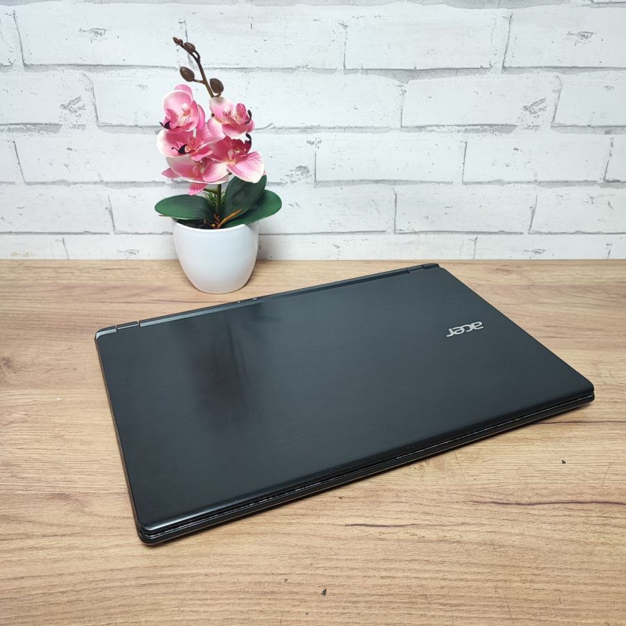 Ноутбук Б/В Acer V5 ZRQ, Intel Core i5-4200U, DDR3 12 GB, SSD 256GB, NVIDIA GeForce GT 720M 2Gb, 15.6"