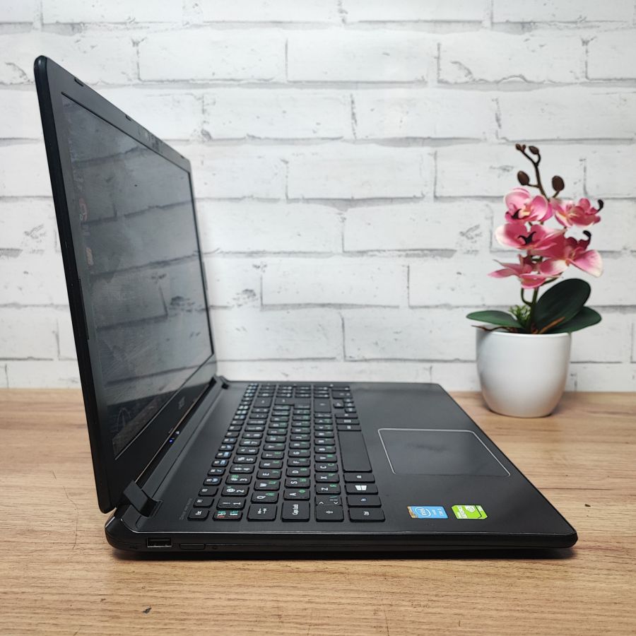 Ноутбук Б/В Acer V5 ZRQ, Intel Core i5-4200U, DDR3 12 GB, SSD 256GB, NVIDIA GeForce GT 720M 2Gb, 15.6"
