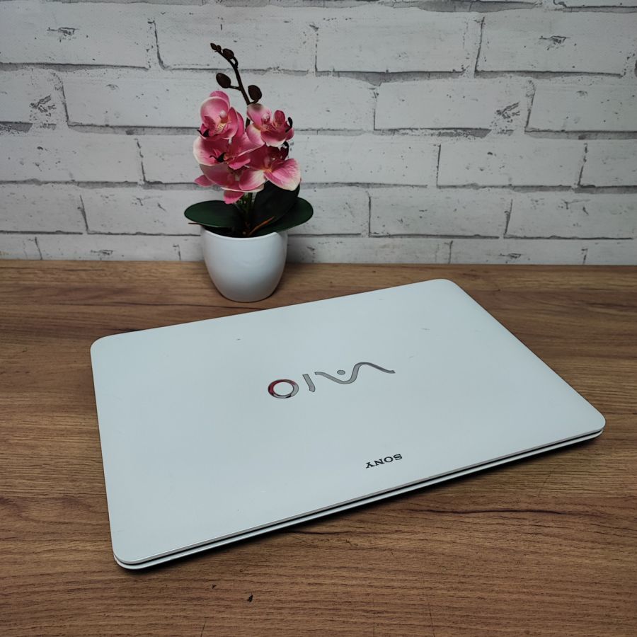 Ноутбук Б/В Sony SVF153B1YM, Intel Core i5-4200U, DDR3 8 GB, SSD 256GB, 15.6" Full HD