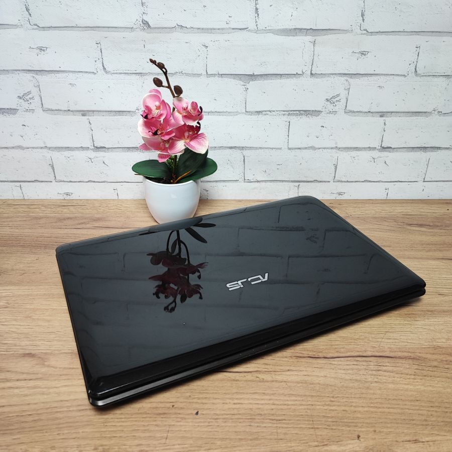 Ноутбук Б/В ASUS K72F, Intel Core i3-350M, DDR3 8 GB, HDD 500GB, 17.3" HD