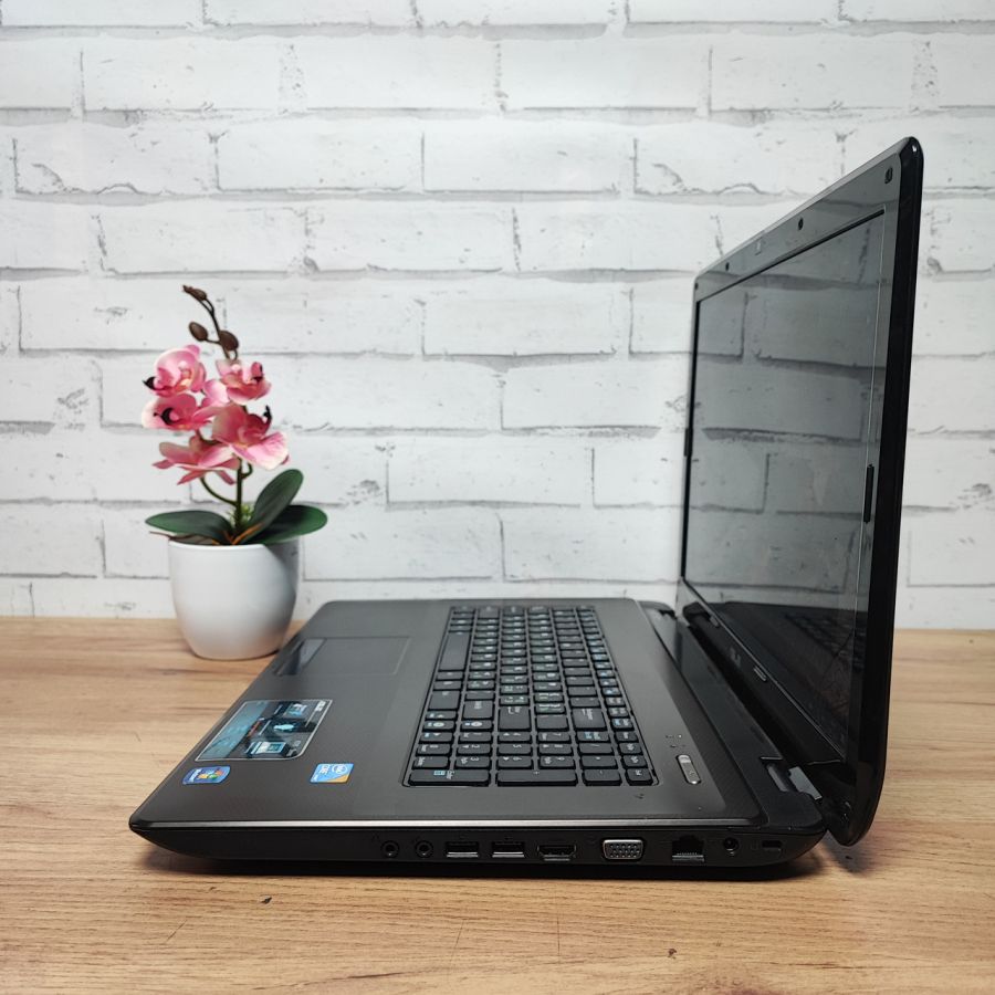 Ноутбук Б/В ASUS K72F, Intel Core i3-350M, DDR3 8 GB, HDD 500GB, 17.3" HD