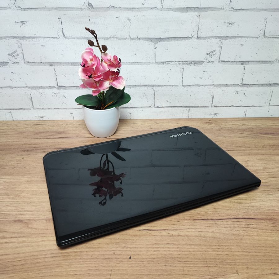 Ноутбук Б/В Toshiba Satellite L50-B-1R1, Intel Core i7-4510U, DDR3 8 GB, SSD 128GB, 15.6" HD