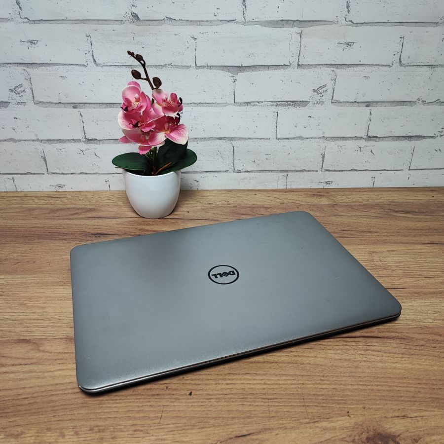 Ноутбук Б/В Dell P31F, Intel Core i7-4850HQ, DDR3 16 GB, SSD 256GB, NVIDIA GeForce GT750M 2Gb, 15.6" Full HD Сенсор