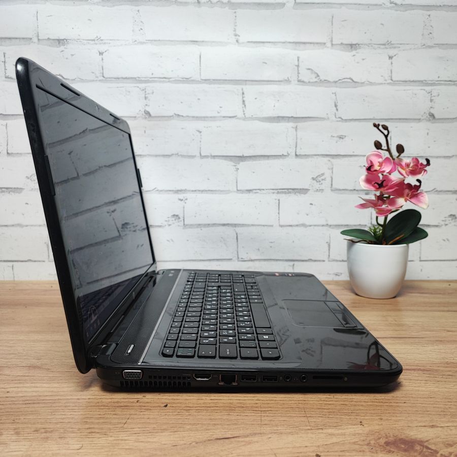 Ноутбук Б/В HP Pavilion g7, AMD A6-4400M, DDR3 8 GB, SSD 128GB, AMD Radeon 7600M 1Gb, 15.6" HD