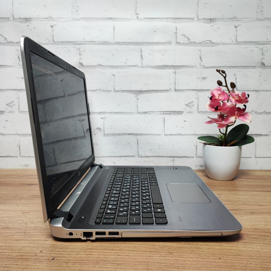 Ноутбук Б/В HP 15-AB087NO, AMD A6-6310, DDR3 8 GB, SSD 128GB, AMD Radeon R7 1Gb, 15.6"