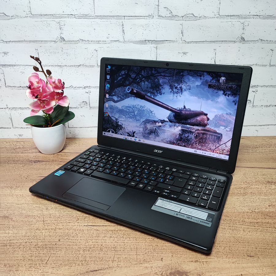 Ноутбук Б/В Acer Aspire E1-572, Intel Core i3-4010U, DDR3 8 GB, SSD 256GB, 15.6" HD