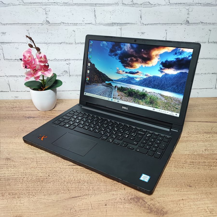 Ноутбук Б/В Dell Latitude 3570, Intel Core i3-6100U, DDR3 16 GB, SSD 256GB, 15.6" HD