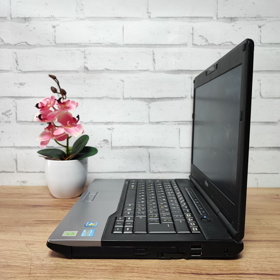 Ноутбук Б/В Fujitsu S782, Intel Core i5-3320M, DDR3 8 GB, SSD 128GB, 13.3" HD