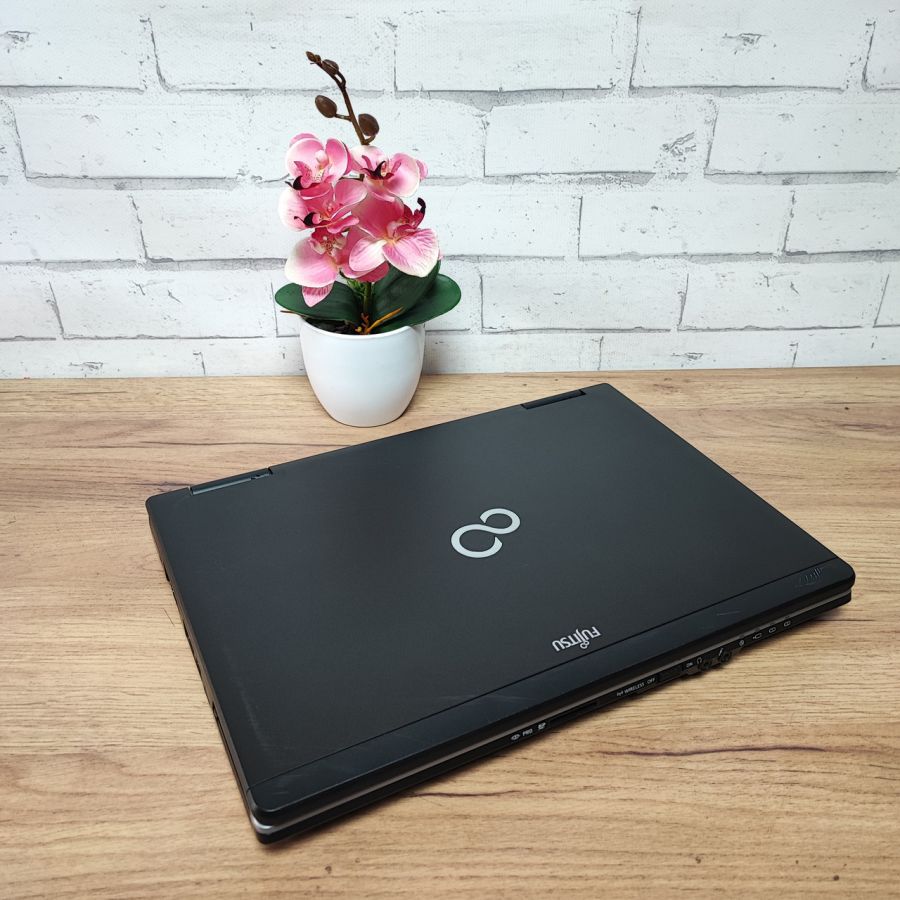 Ноутбук Б/В Fujitsu S782, Intel Core i5-3320M, DDR3 8 GB, SSD 128GB, 13.3" HD