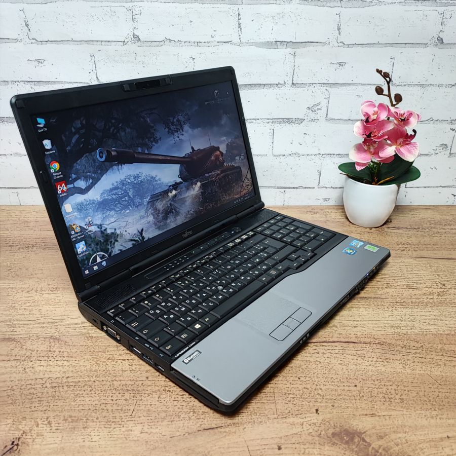 Ноутбук Б/В Fujitsu E782, Intel Core i5-3320M, DDR3 8 GB, SSD 128GB, 15.6" HD