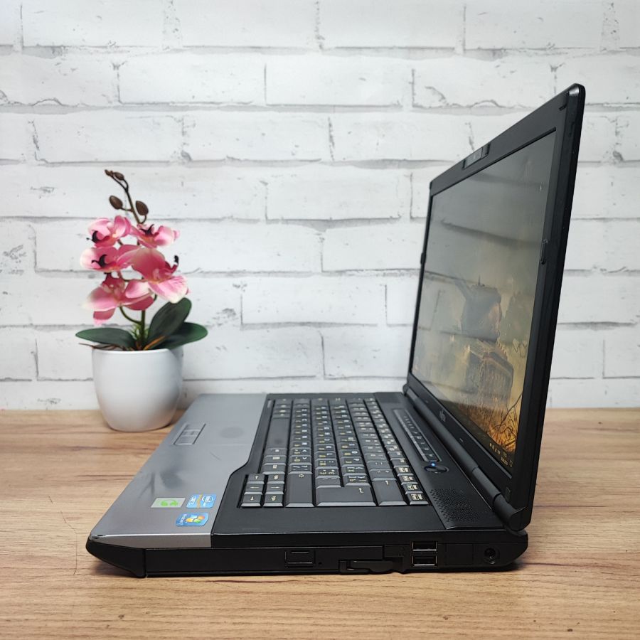 Ноутбук Б/В Fujitsu E752, Intel Core i5-3210M, DDR3 8 GB, SSD 128GB, 15.6" HD