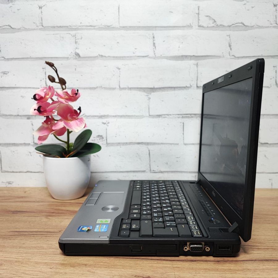 Ноутбук Б/В Fujitsu P772, Intel Core i5-3320M, DDR3 8 GB, SSD 128GB, 12.1" HD