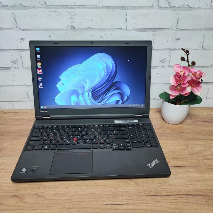Ноутбук Б/В Lenovo T540P, Intel Core i5-4300M, DDR3 8 GB, SSD 256GB, 15.6" Full HD
