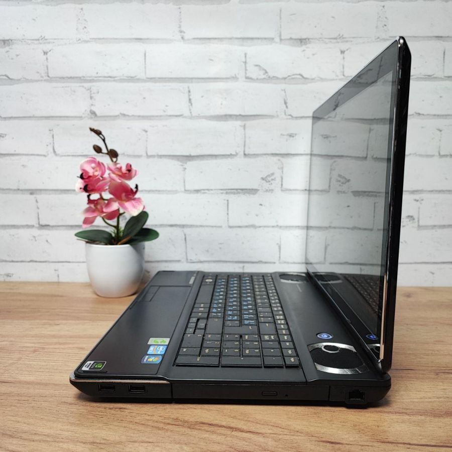Ноутбук Б/В Fujitsu NH751, Intel Core i7-2620M, DDR3 8 GB, SSD 128GB, NVIDIA GeForce GT 525M 2Gb, 17" Full HD