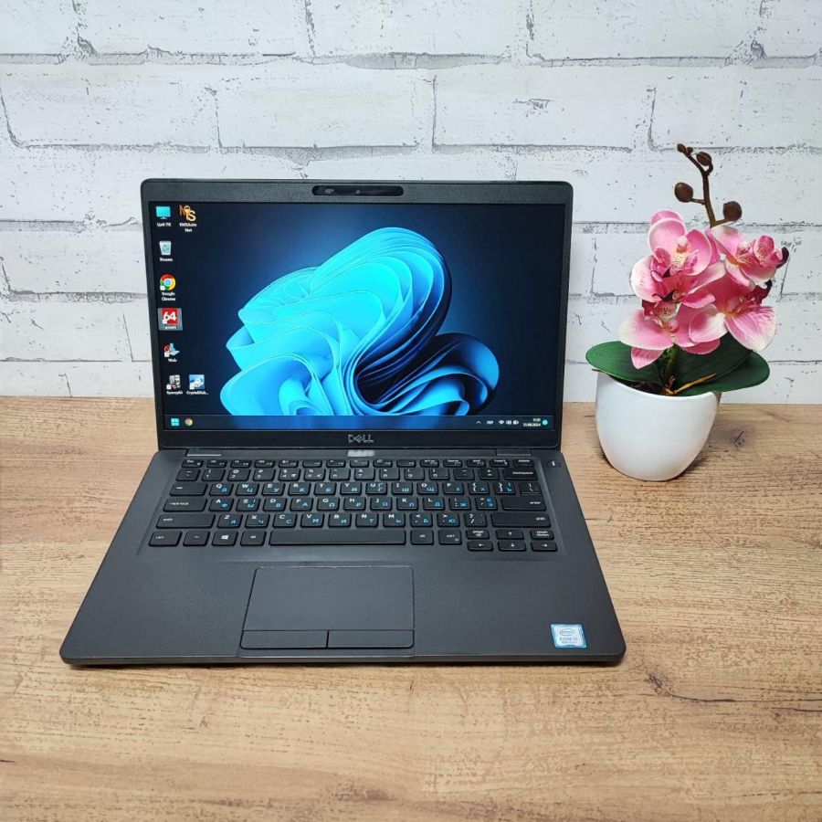 Ноутбук Б/В Dell Latitude 5400, Intel Core i5-8265U, DDR4 16 GB, SSD 128GB, 14" Full HD Сенсор