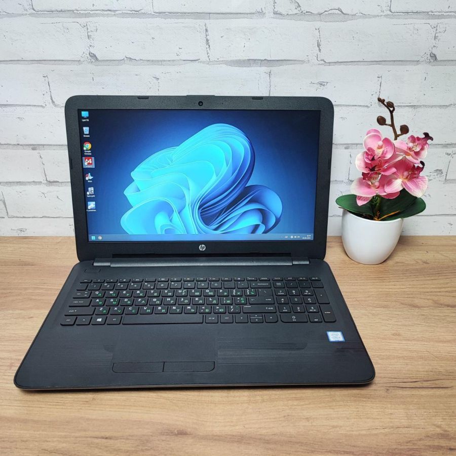 Ноутбук Б/В HP 15-AY128ND, Intel Core i5-7200U, DDR4 16 GB, SSD 256GB, 15.6" Full HD