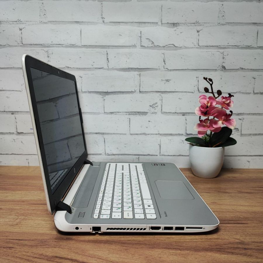 Ноутбук Б/В HP ProtectSmart, AMD A8-6410, DDR3 8 GB, SSD 128GB, AMD Radeon R5 1Gb, 15.6"
