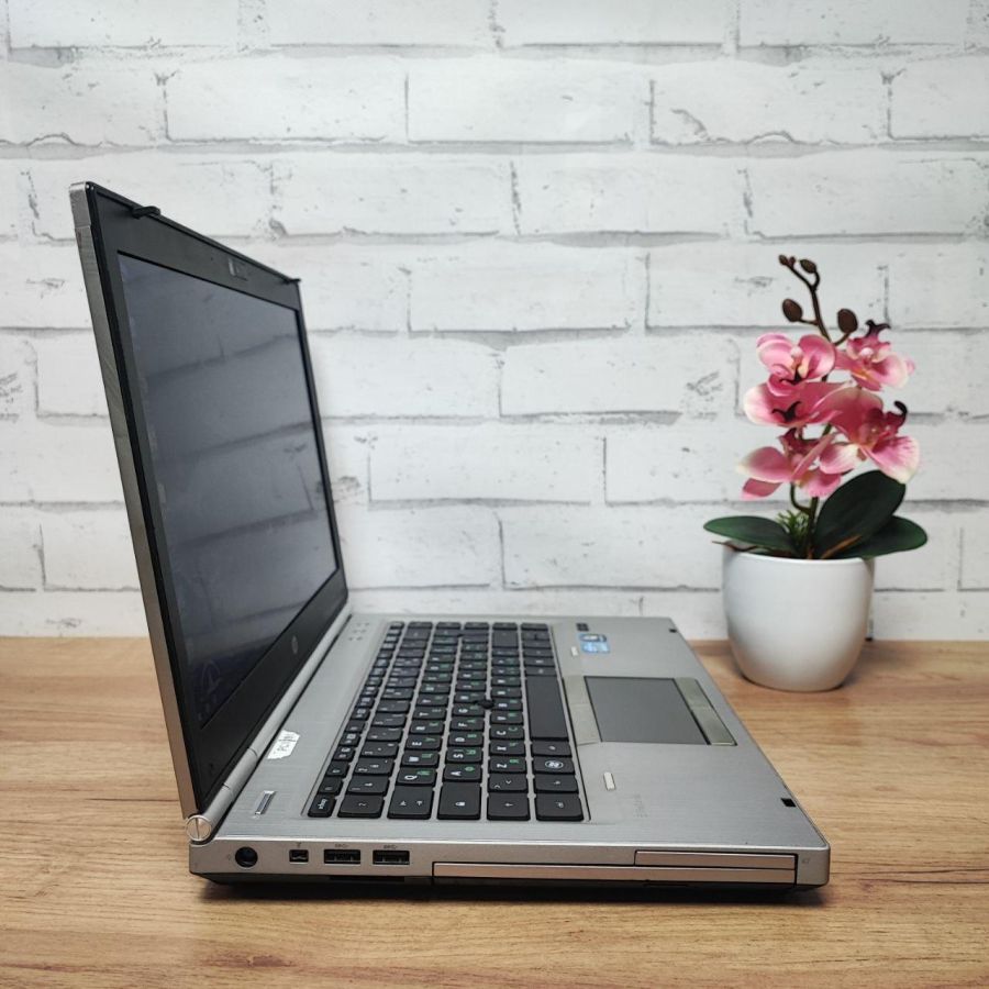 Ноутбук Б/В HP EliteBook 8460P, Intel Core i5-2520M, DDR3 8 GB, SSD 128GB, AMD Radeon HD 7400 1Gb, 14" HD