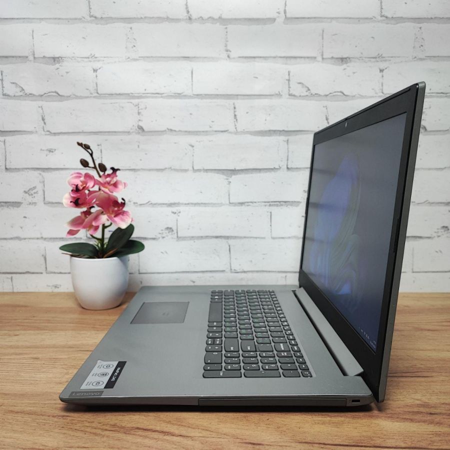 Ноутбук Б/В Lenovo L340, Intel Pentium 5405U, DDR3 12 GB, SSD 256GB, 15.6" HD
