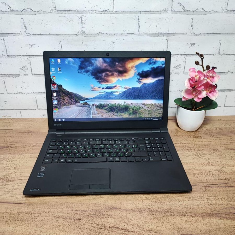 Ноутбук Б/В Toshiba Satellite Pro R50-B-10T, Intel Core i5-4210, DDR3 8 GB, SSD 128GB, 15.6" HD