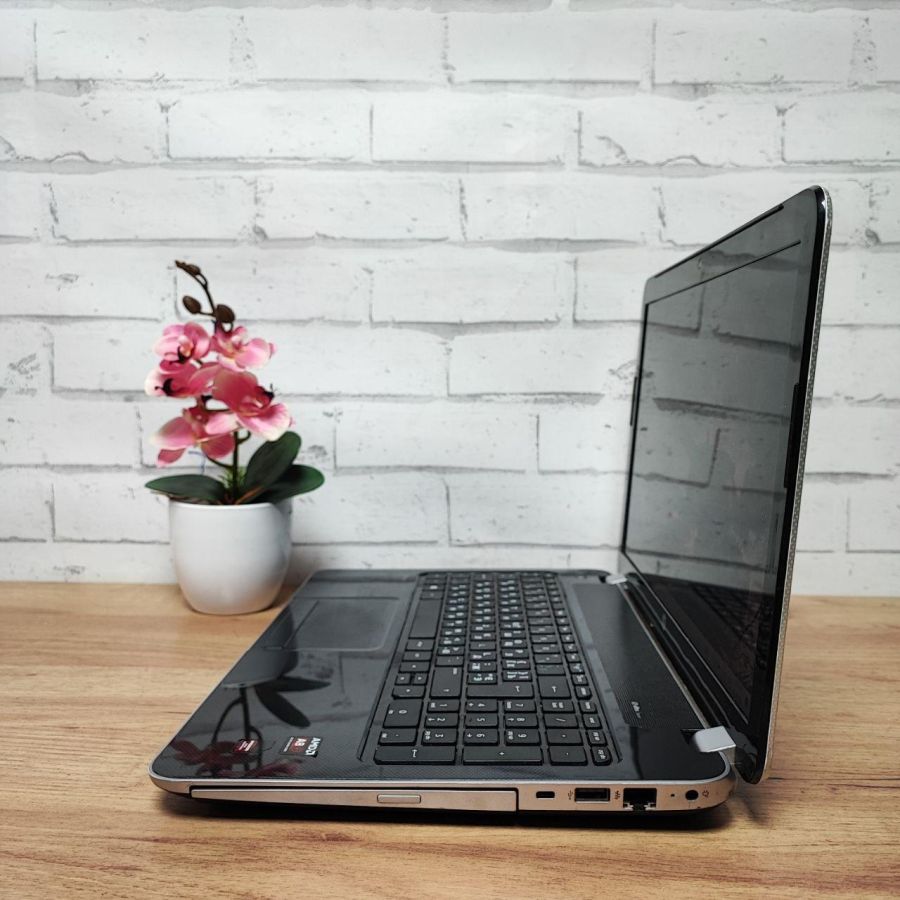 Ноутбук Б/В HP ProtectSmart, AMD A8-5550M, DDR3 8 GB, SSD 256GB, AMD Radeon HD 8550G, 15.6" HD