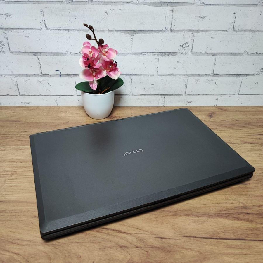 Ноутбук Б/В BTO W370ST, Intel Core i7-4700MQ, DDR3 12 GB, SSD 256GB, NVIDIA GeForce GTX 765M 2Gb, 17" Full HD