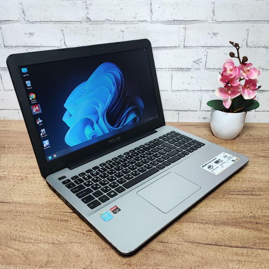 Ноутбук Б/В ASUS X555L, Intel Core i5-4210U, DDR3 12 GB, SSD 256GB, AMD Radeon R5 M240, 15.6"