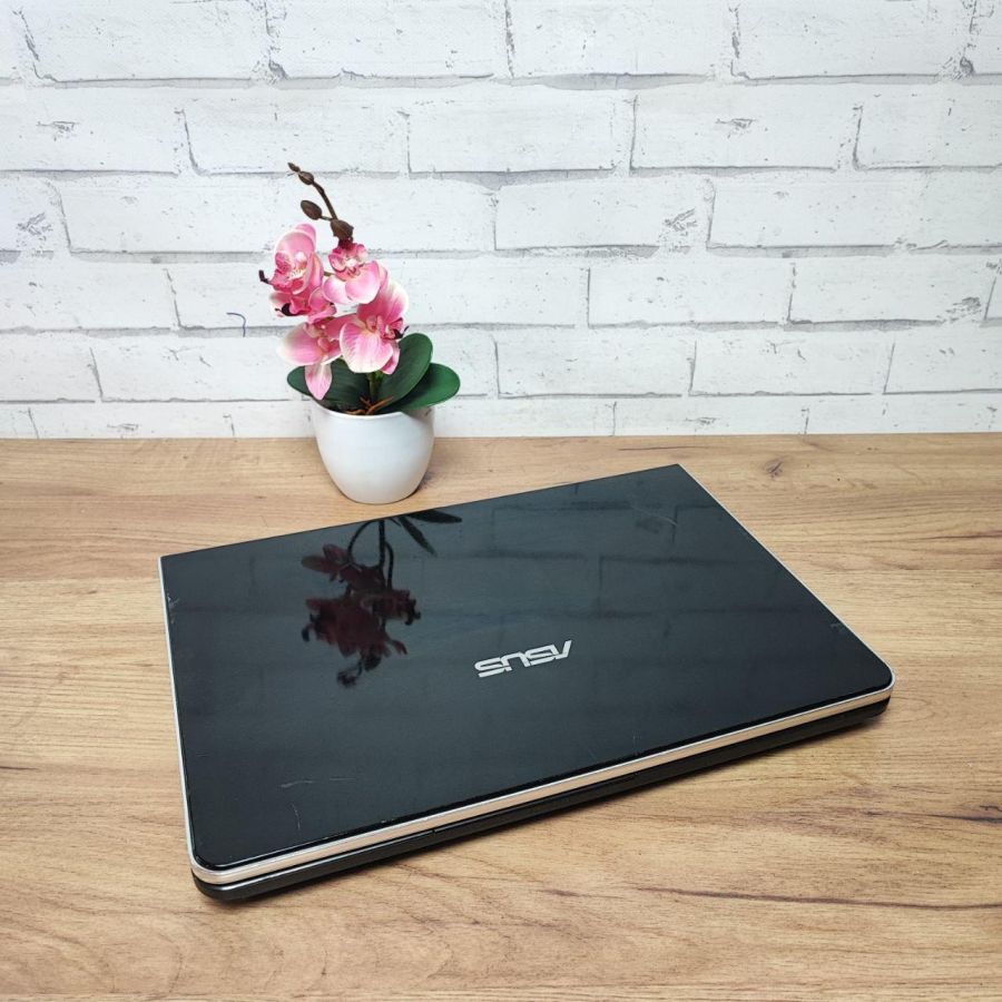 Ноутбук Б/В ASUS X5QS, Intel Core i7-2630QM, DDR3 8 GB, SSD 360GB, NVIDIA GeForce GT555M 2Gb, 15.6" Full HD