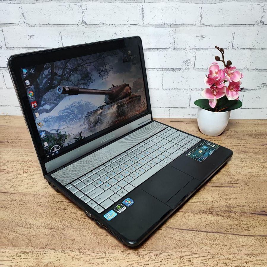 Ноутбук Б/В ASUS X5QS, Intel Core i7-2630QM, DDR3 8GB, SSD 360GB, NVIDIA GeForce GT555M 2GB, 15.6" Full HD
