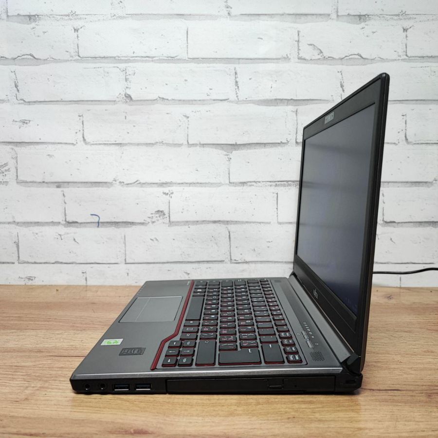 Ноутбук Б/В Fujitsu E734, Intel Core i5-4Gen, DDR3 8GB, SSD 128GB, 13" HD