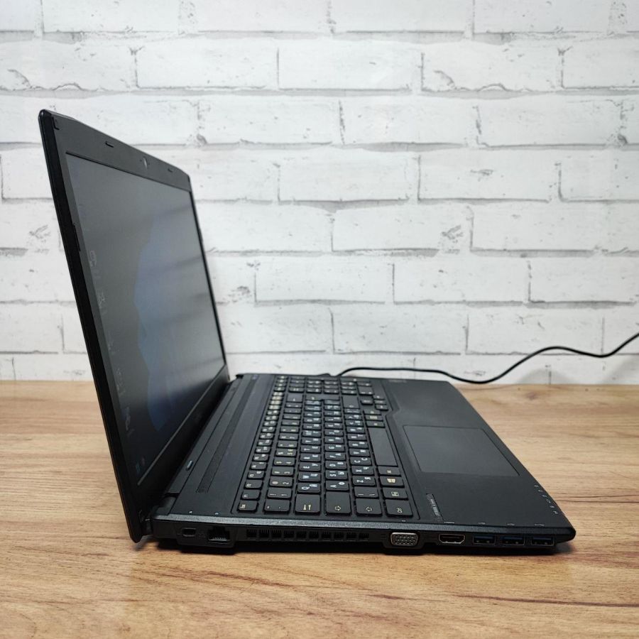 Ноутбук Б/В Fujitsu A514, Intel Core i3-4005U, DDR3 8 GB, SSD 128GB, 15.6" HD