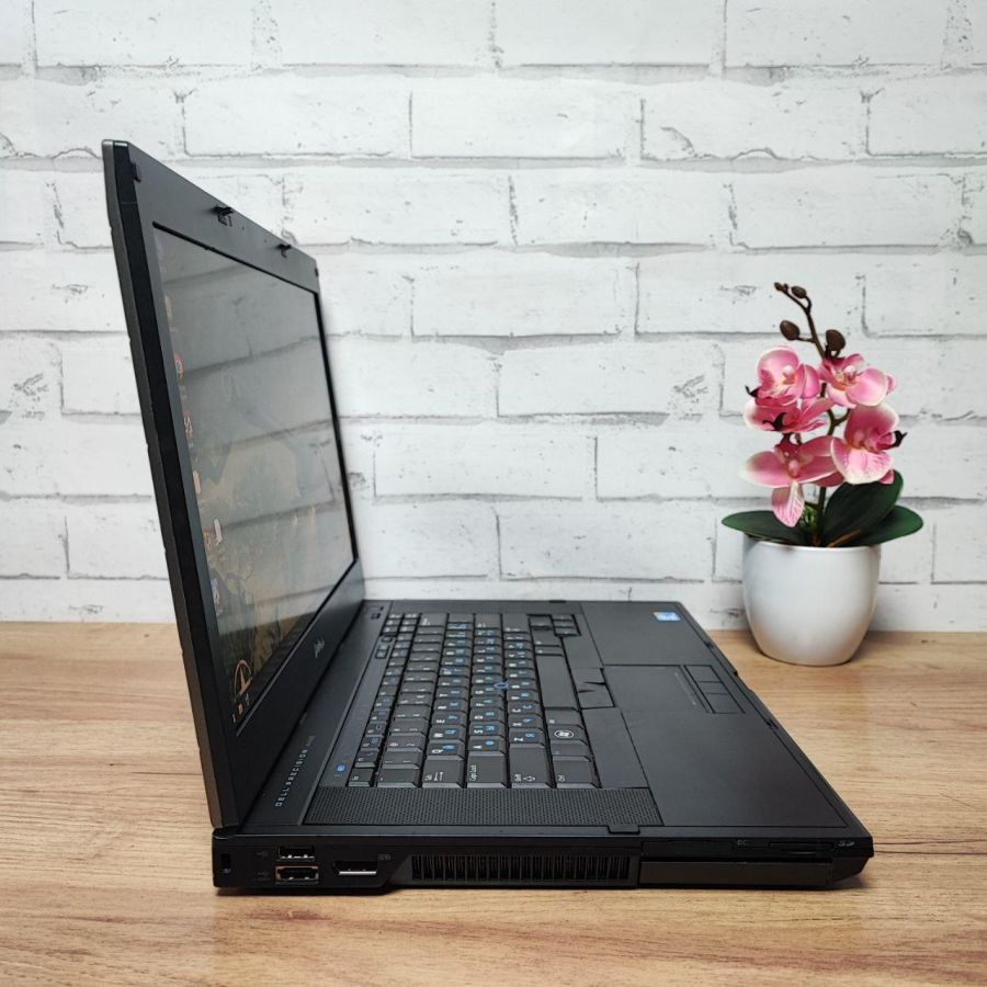 Ноутбук Б/В Dell Precision M4500, Intel Core i5-540M, DDR3 8 GB, SSD 128GB, NVIDIA Quadro FX, 15.6" Full HD