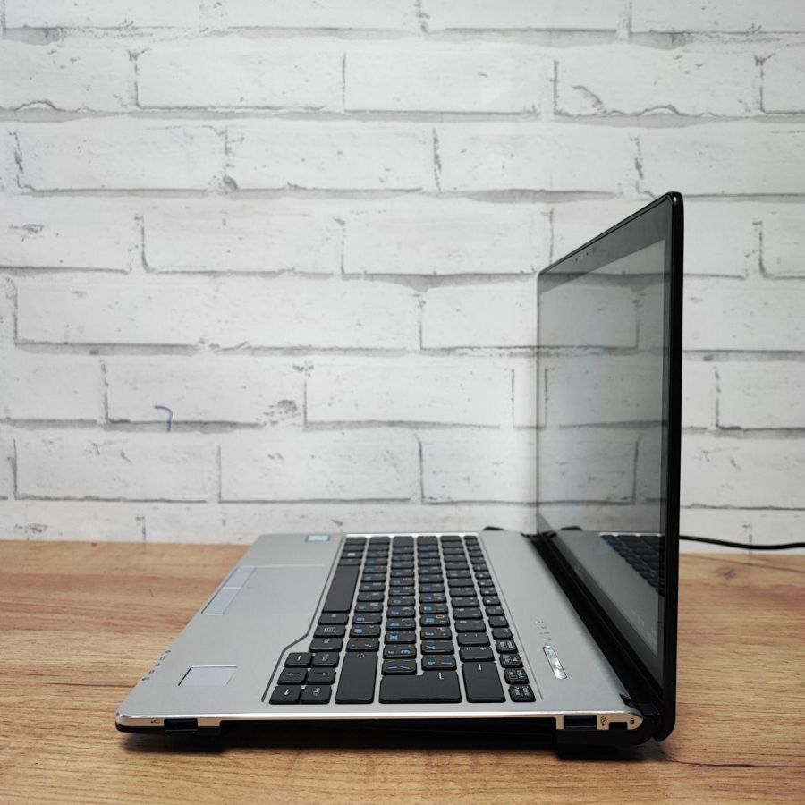 Ноутбук Б/В Fujitsu S937, Intel Core i5-7300U, DDR4 12 GB, SSD 256GB, 13" Full HD Сенсор