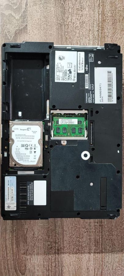 Ноутбук Б/В Fujitsu E780, Intel Core i3-370M, DDR3 4 GB, HDD 500GB, 15.6" HD
