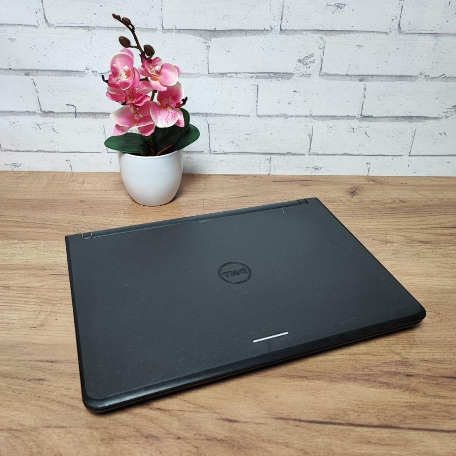 Ноутбук Б/В Dell Latitude E3350, Intel Celeron 3215U, DDR3 8 GB, SSD 128GB, 13.3" HD