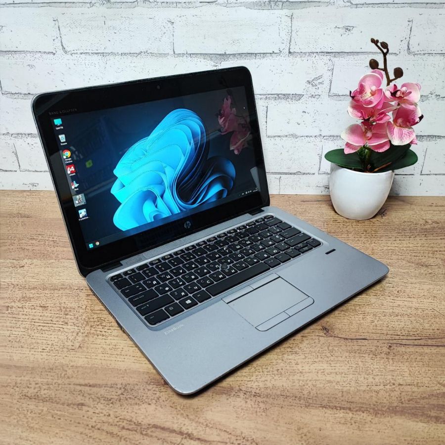 Ноутбук Б/В HP EliteBook 820 G3, Intel Core i5-6300U, DDR4 8 GB, SSD 128GB, 12" Full HD Сенсор