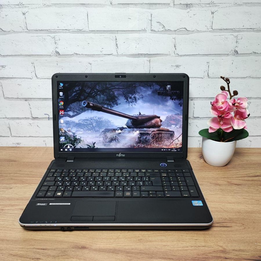 Ноутбук Б/В Fujitsu A512, Intel Core i3-3110M, DDR3 8 GB, SSD 128GB, 15.6" HD