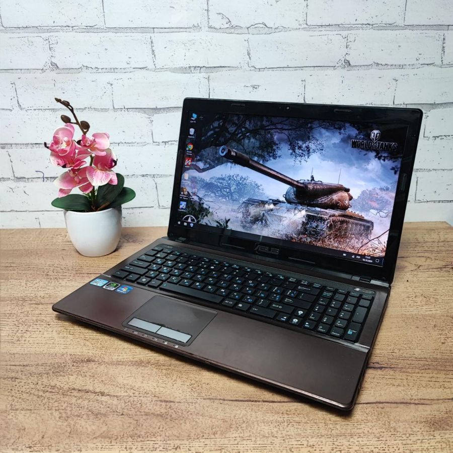 Уцінка! Ноутбук Б/В ASUS K73S, Intel Core i5-2430M, DDR3 8 GB, SSD 128GB, NVIDIA GeForce GT 520MX 1Gb, 17"