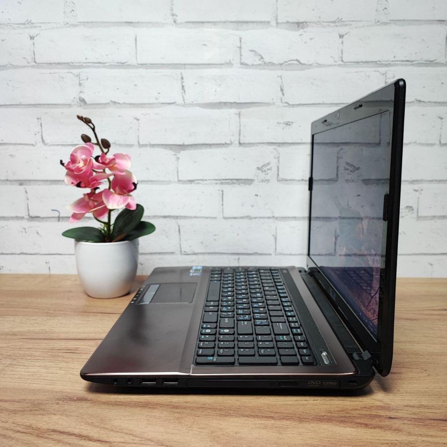 Уцінка! Ноутбук Б/В ASUS K73S, Intel Core i5-2430M, DDR3 8 GB, SSD 128GB, NVIDIA GeForce GT 520MX 1Gb, 17"