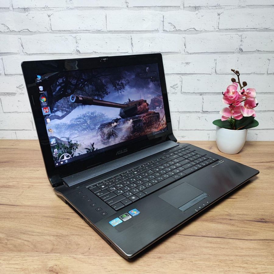 Уцінка! Ноутбук Б/В ASUS N73S, Intel Core i7-2670QM, DDR3 8 GB, SSD 256GB + HDD 320GB, NVIDIA GeForce GT 630M 2Gb, 17"