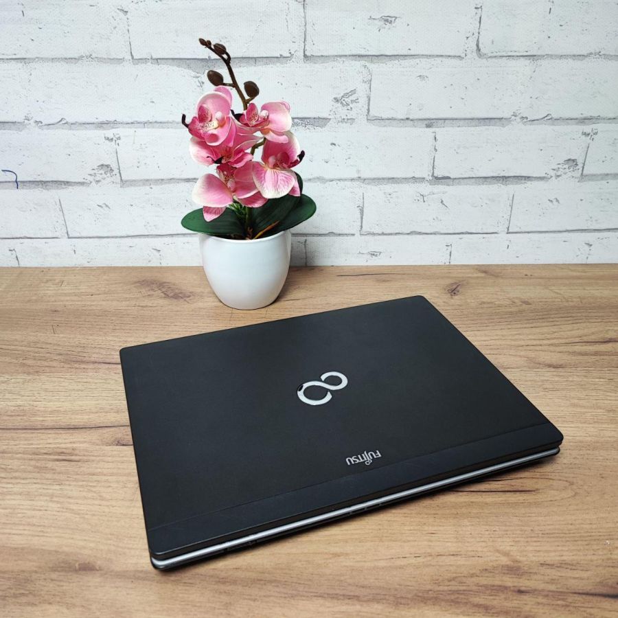 Ноутбук Б/В Fujitsu P702, Intel Core i5-3210M, DDR3 8 GB, HDD 750GB, 12.1" HD