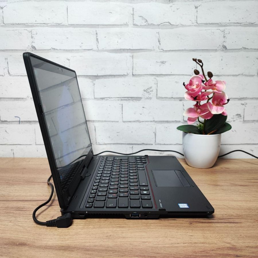 Ноутбук Б/В Fujitsu T939, Intel Core i5-8365U, DDR4 8 GB, SSD 256GB, 14" Full HD Сенсор