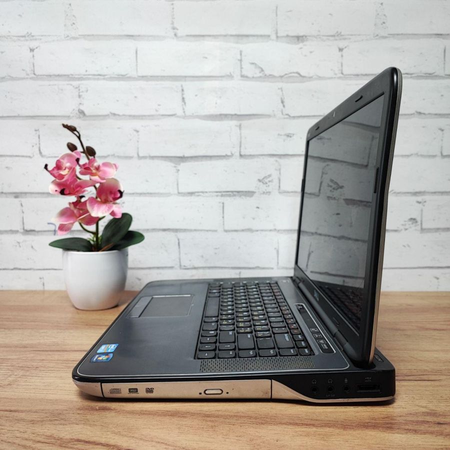 Ноутбук Б/В Dell XPS L502X, Intel Core i3-2310M, DDR3 8 GB, SSD 128GB, NVIDIA GeForce GT525M 1Gb, 15.6"