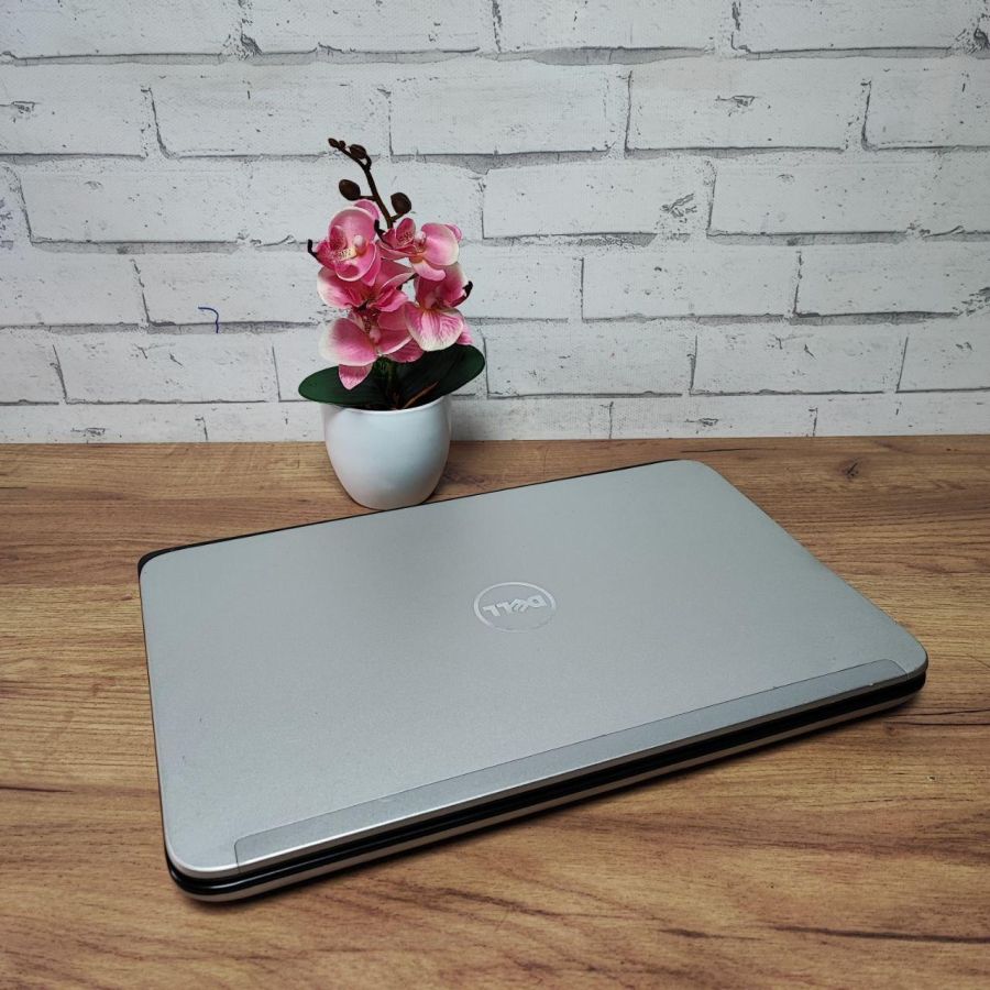 Ноутбук Б/В Dell XPS L502X, Intel Core i3-2310M, DDR3 8 GB, SSD 128GB, NVIDIA GeForce GT525M 1Gb, 15.6"