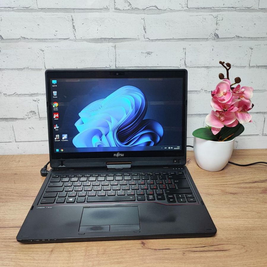 Ноутбук Б/В Fujitsu T937, Intel Core i5-7300U, DDR4 8 GB, SSD 256GB, 13" Full HD Сенсор
