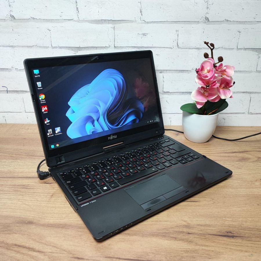 Ноутбук Б/В Fujitsu T937, Intel Core i5-7300U, DDR4 8 GB, SSD 256GB, 13" Full HD Сенсор